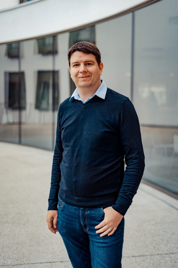 Portret van Matthieu Calu, oprichter van Advizr